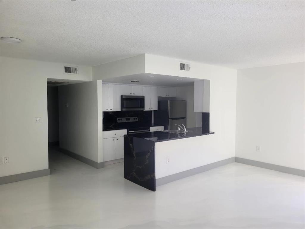 CRESCENT COVE CONDO - Residential Lease