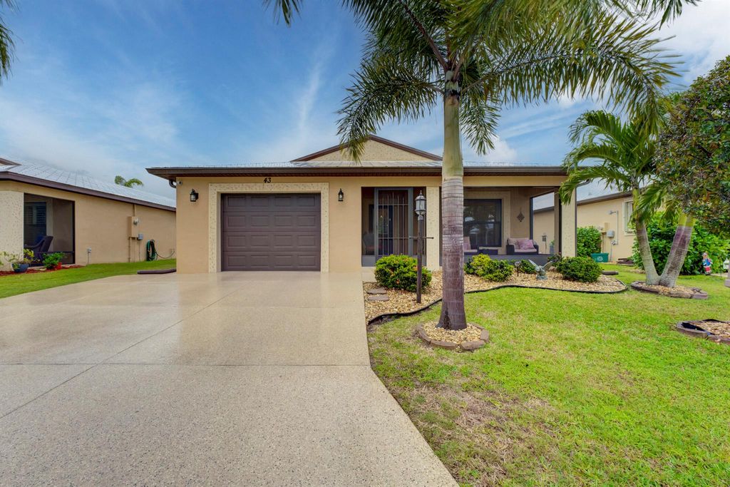 Photo of 43 Grande Vista Way, Port Saint Lucie, FL 34952 (MLS # R10946257)
