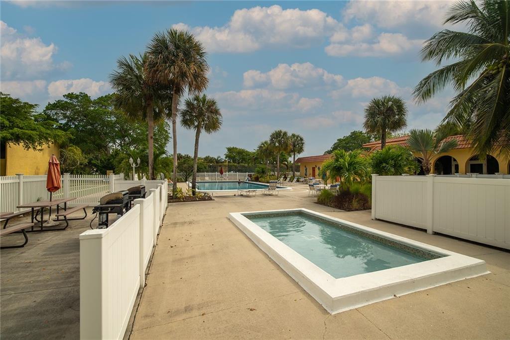 Boca Terrace - Residential