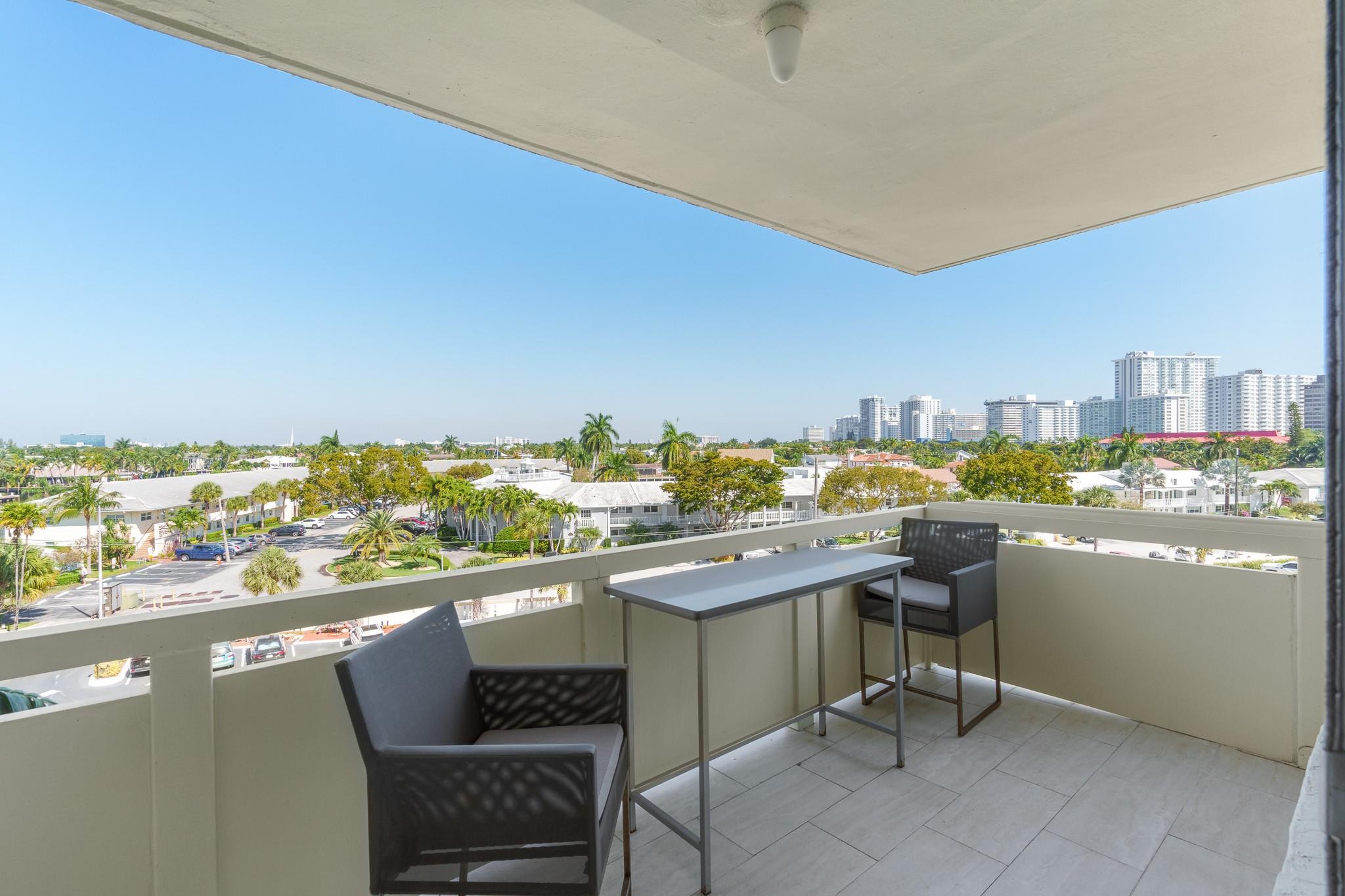 Coral Ridge Towers North - Residential