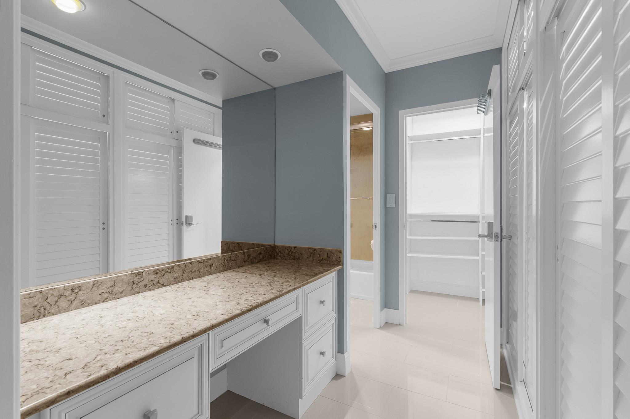 Coral Ridge Towers North - Residential