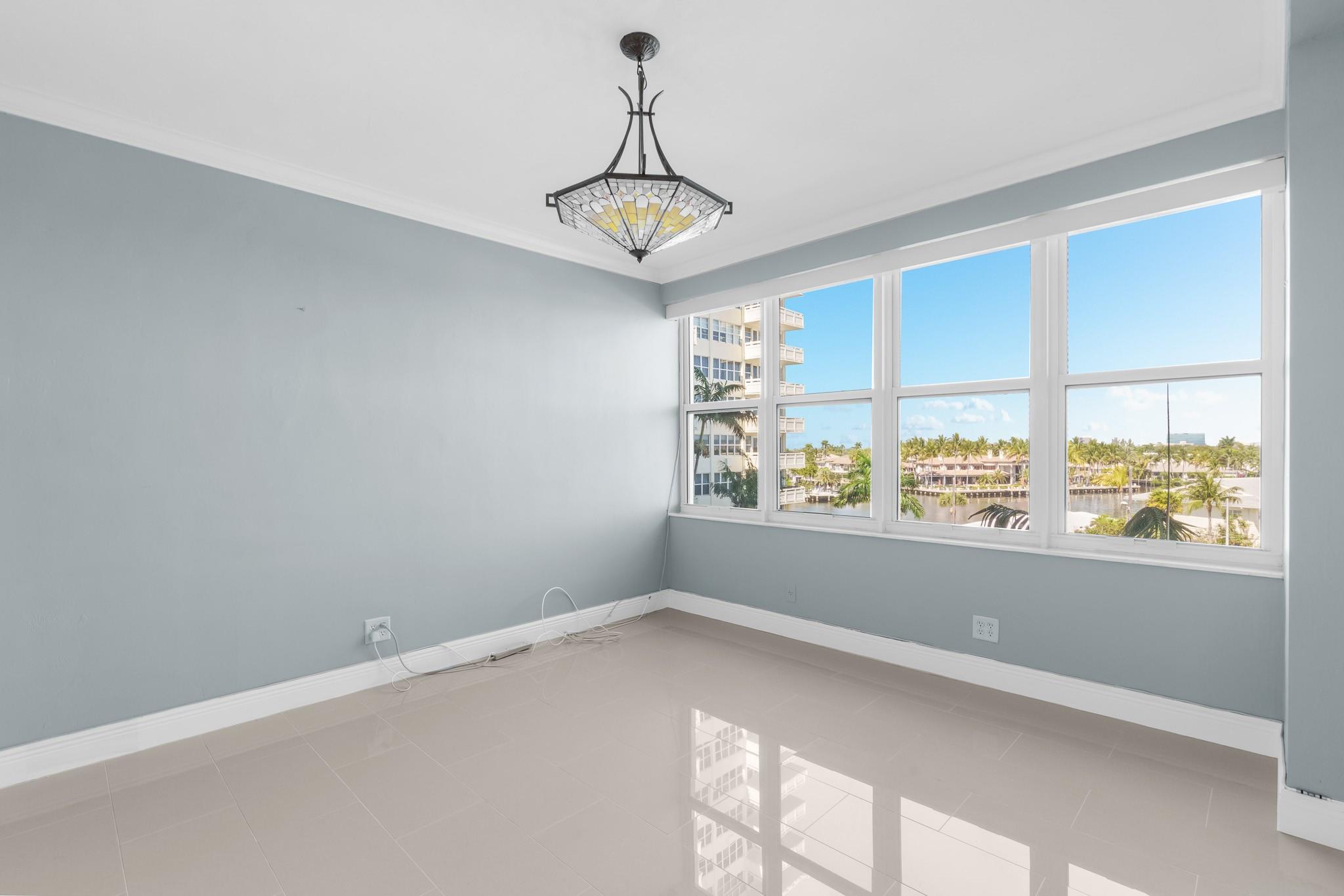Coral Ridge Towers North - Residential