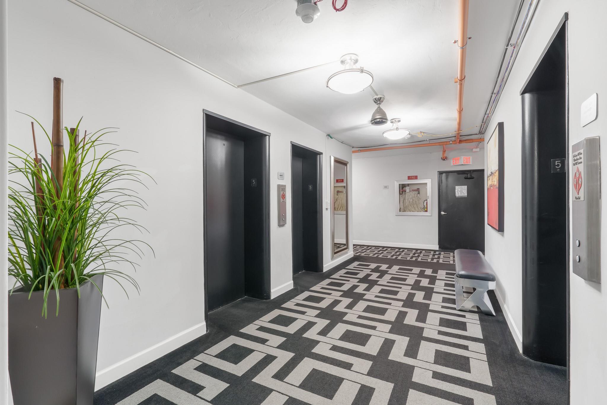 Coral Ridge Towers North - Residential