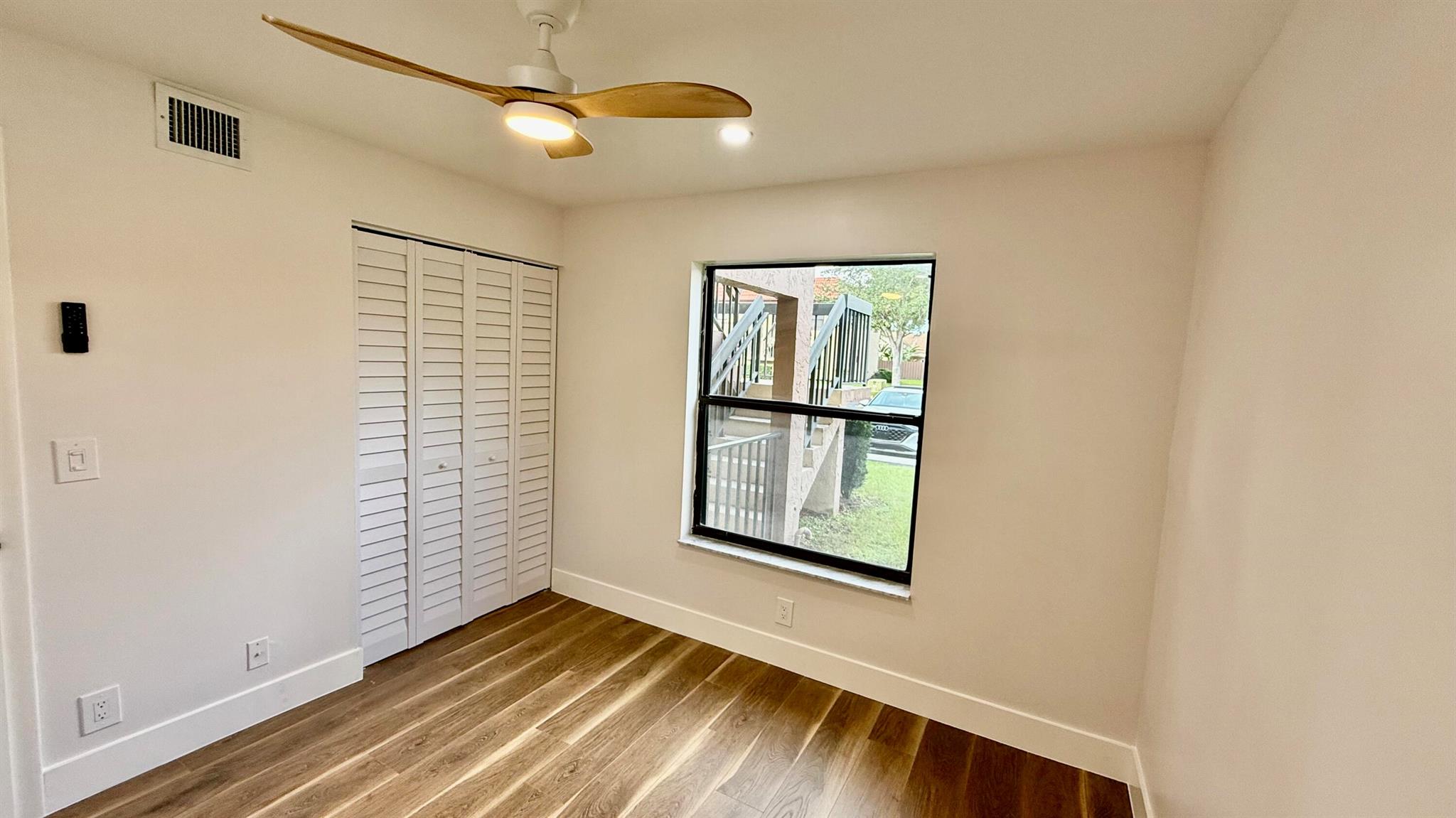 WOODS AT BOCA DEL MAR CON - Residential