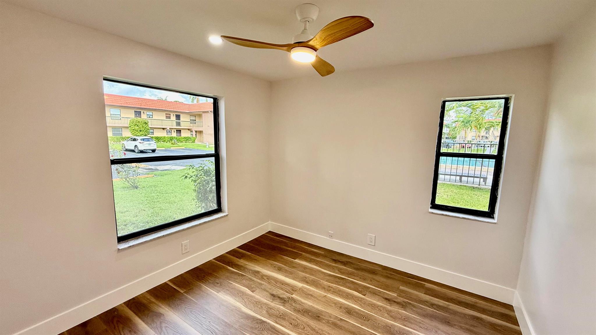 WOODS AT BOCA DEL MAR CON - Residential