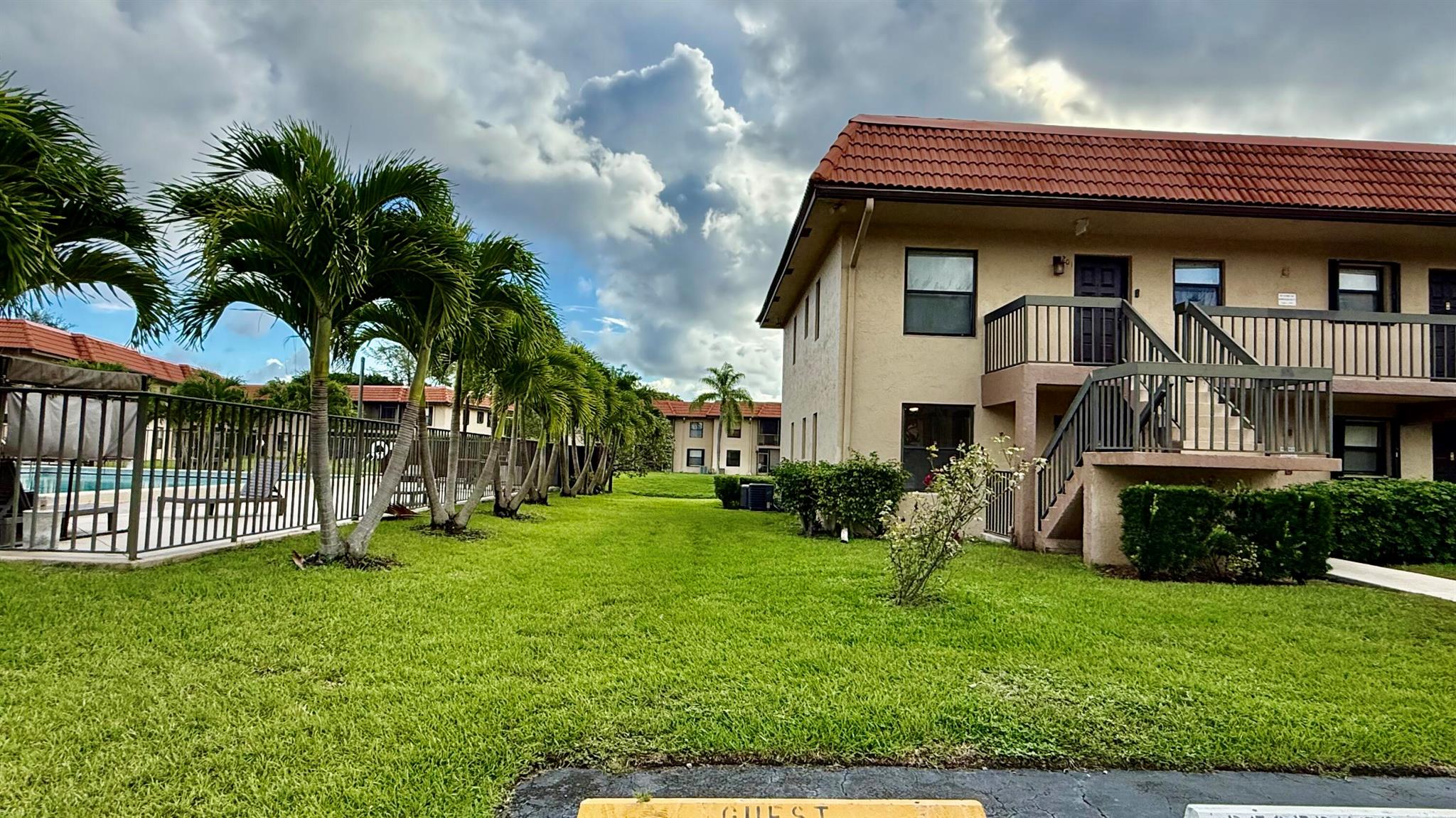 WOODS AT BOCA DEL MAR CON - Residential