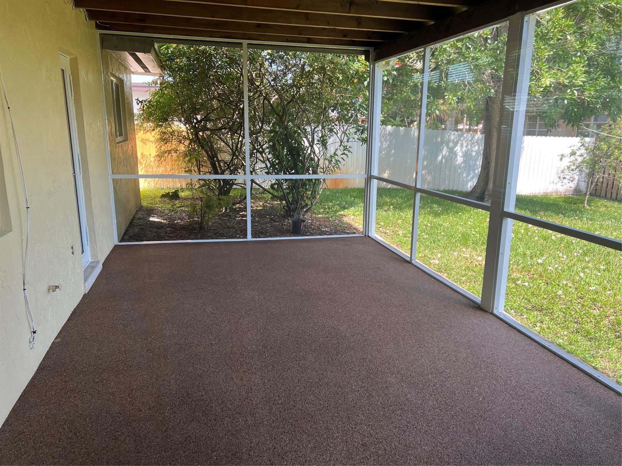 11500 NW 21st St, Pembroke Pines, FL, 33026/$634,900 4 11500 NW 21st St