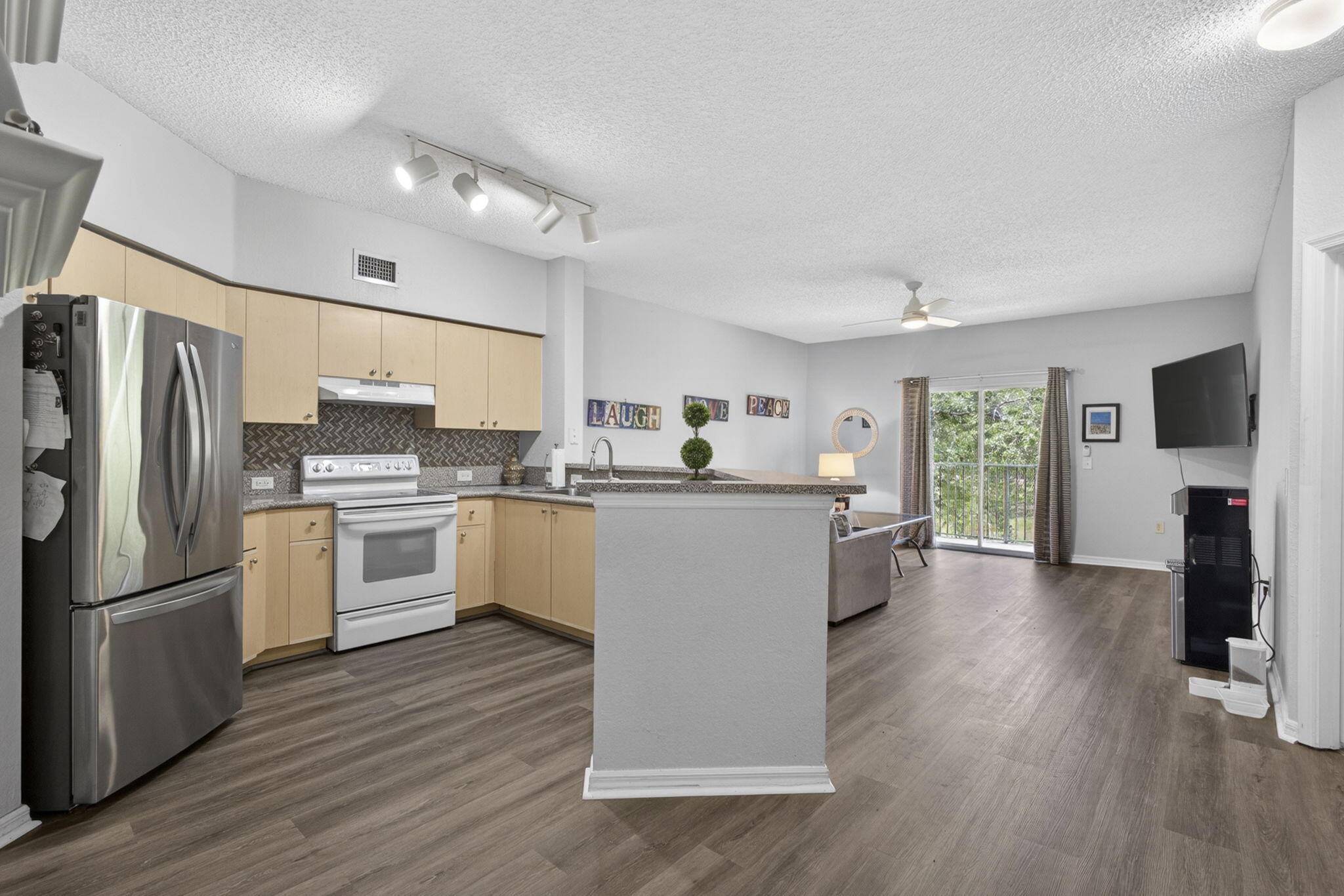 310 Crestwood Circle 208