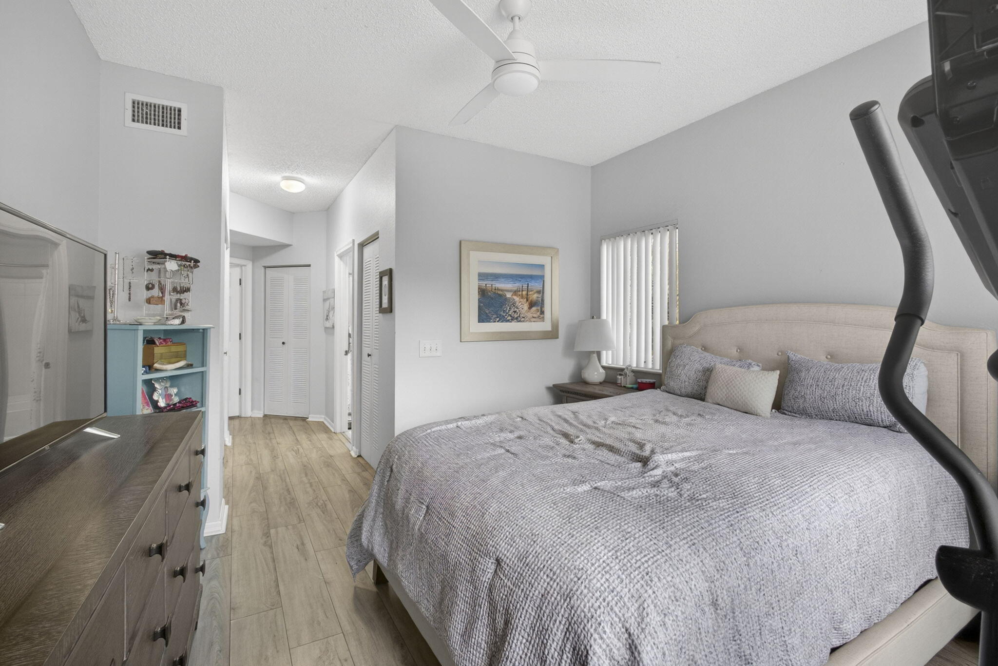 KENSINGTON OF ROYAL PALM BEACH CONDOI - Residential