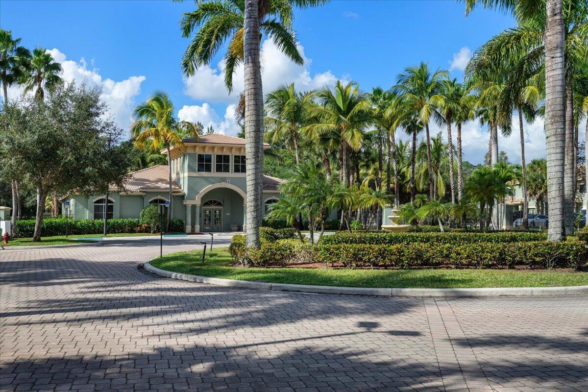 KENSINGTON OF ROYAL PALM BEACH CONDOI - Residential