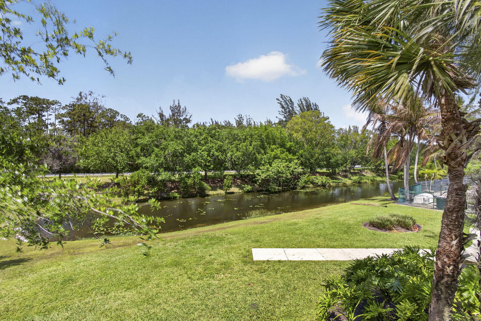 KENSINGTON OF ROYAL PALM BEACH CONDOI - Residential