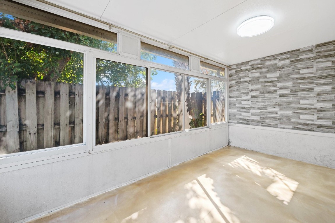 Coral Ridge Country Club - Residential Income