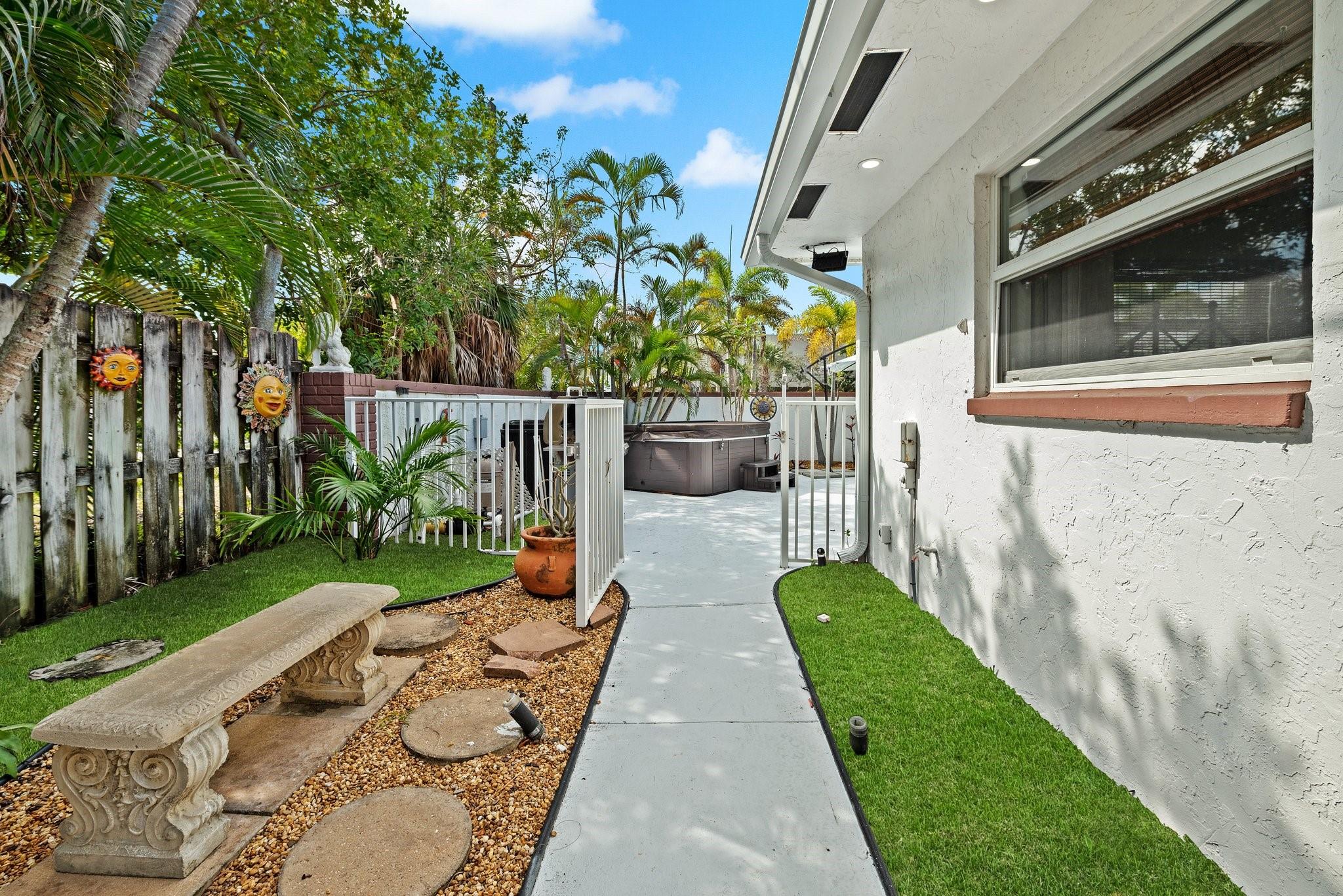 Coral Ridge Country Club - Residential Income