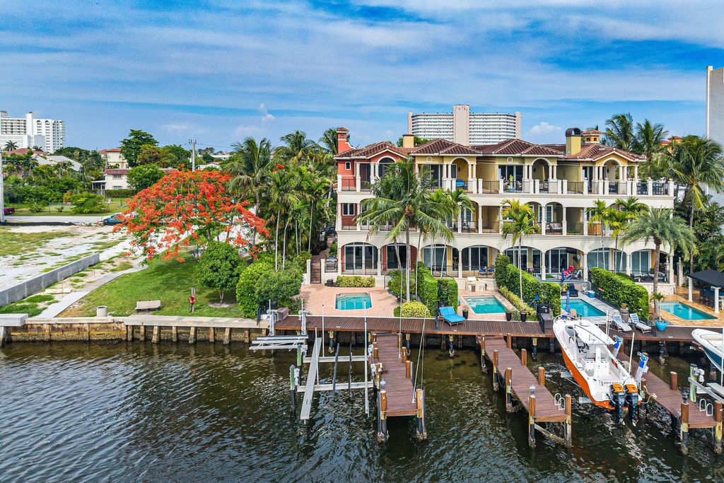 Photo of 453 NE 19th Avenue, Deerfield Beach, FL 33441 (MLS # B26043591)