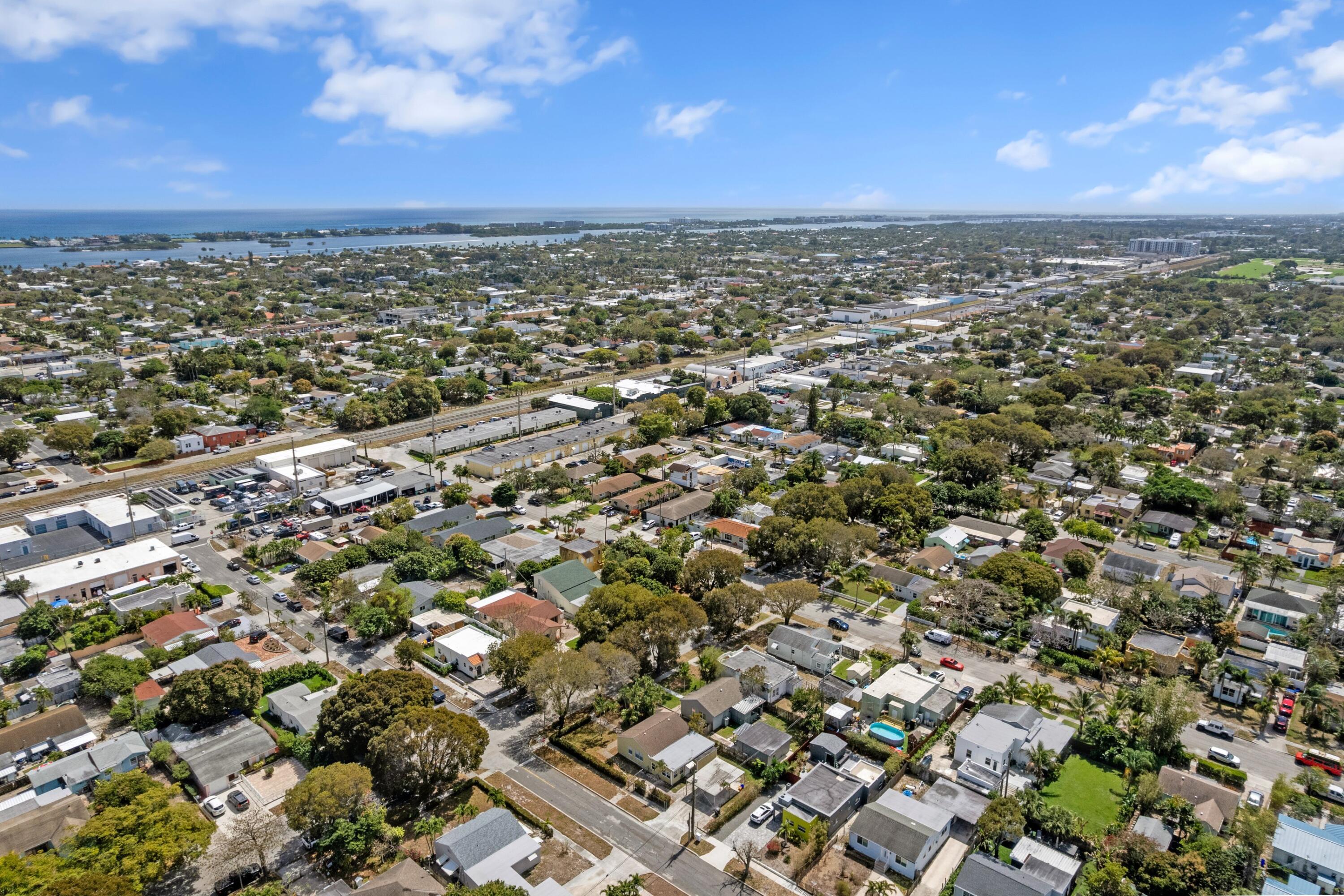 FERNWOOD - Residential Lease