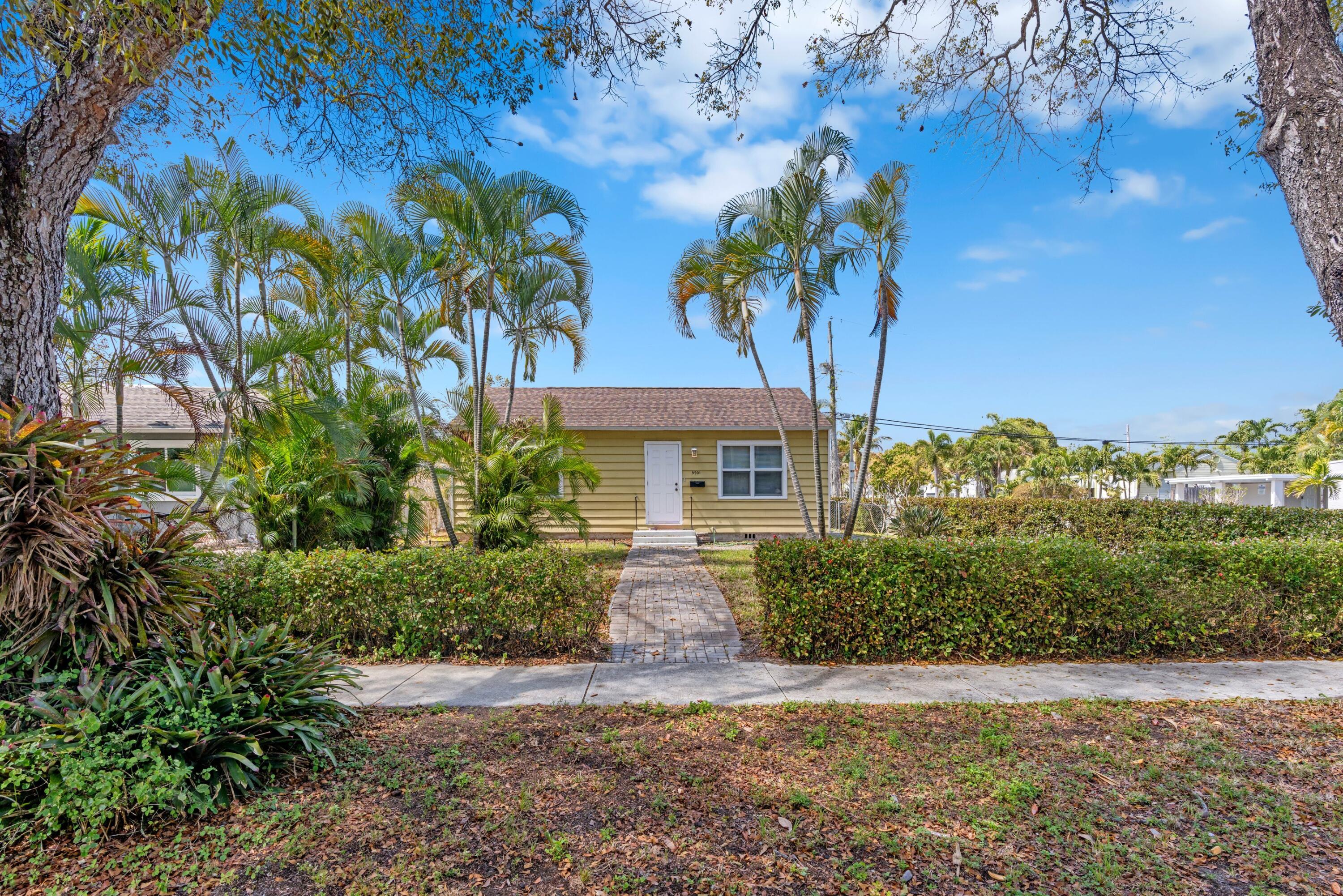 FERNWOOD - Residential Lease