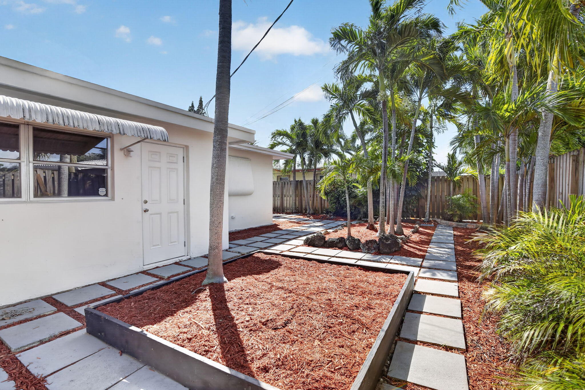 CORAL RIDGE ISLES - Residential