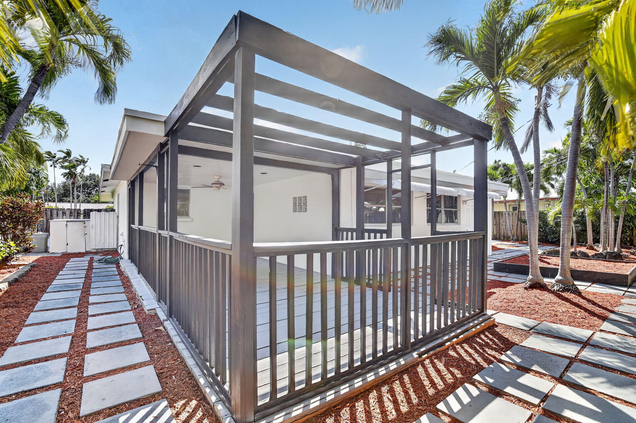 CORAL RIDGE ISLES - Residential