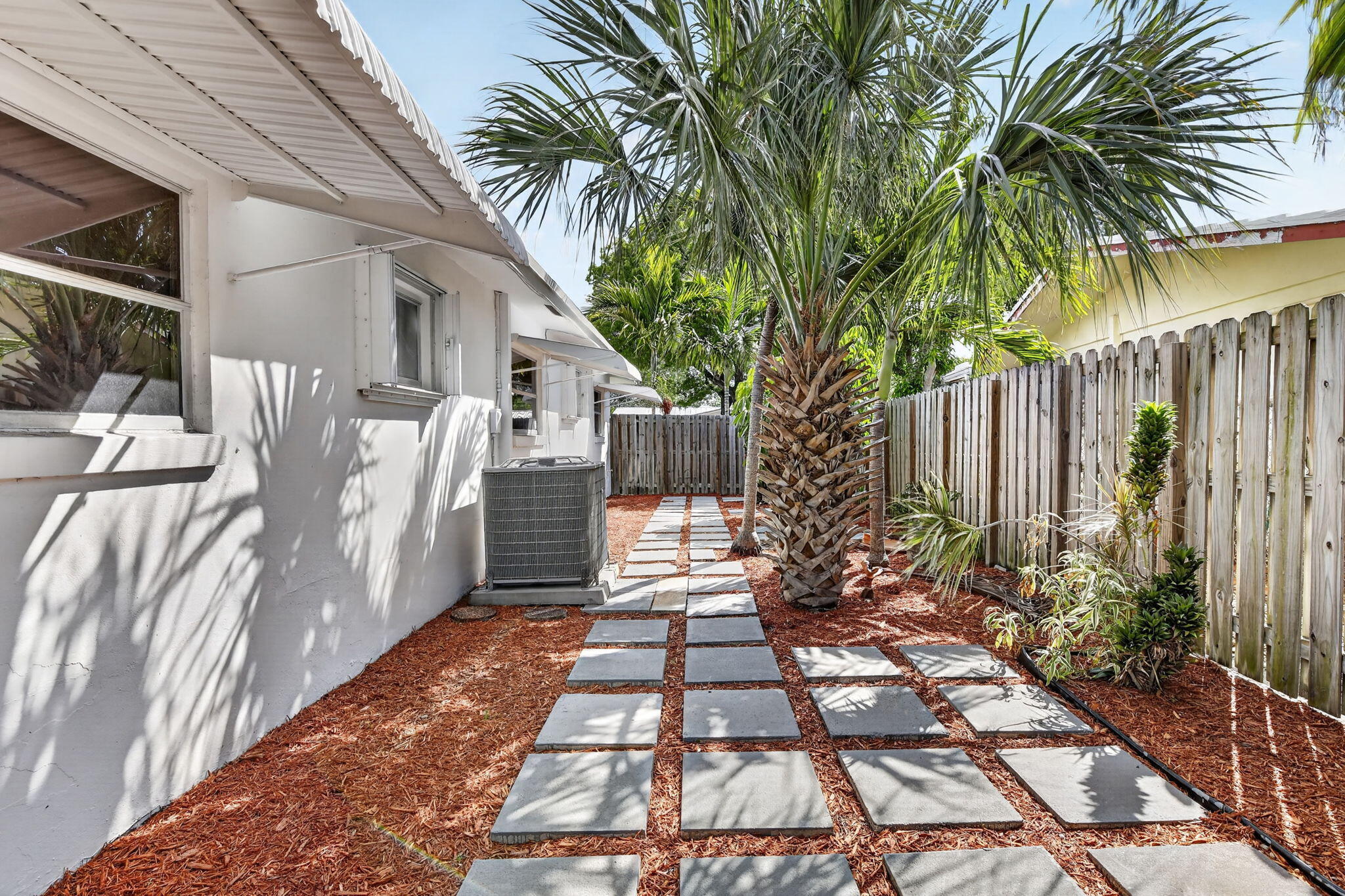 CORAL RIDGE ISLES - Residential