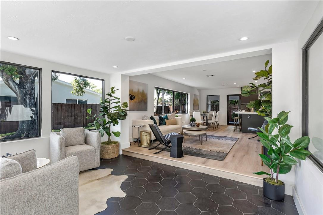 Coral Shores - Residential