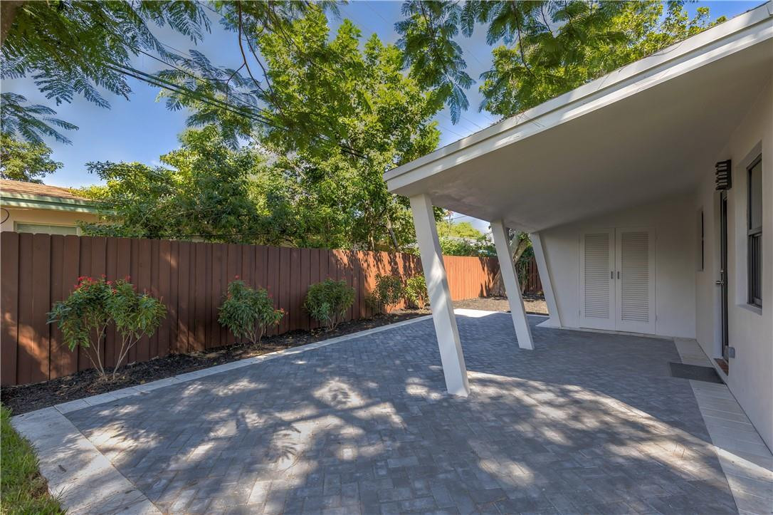 Coral Shores - Residential