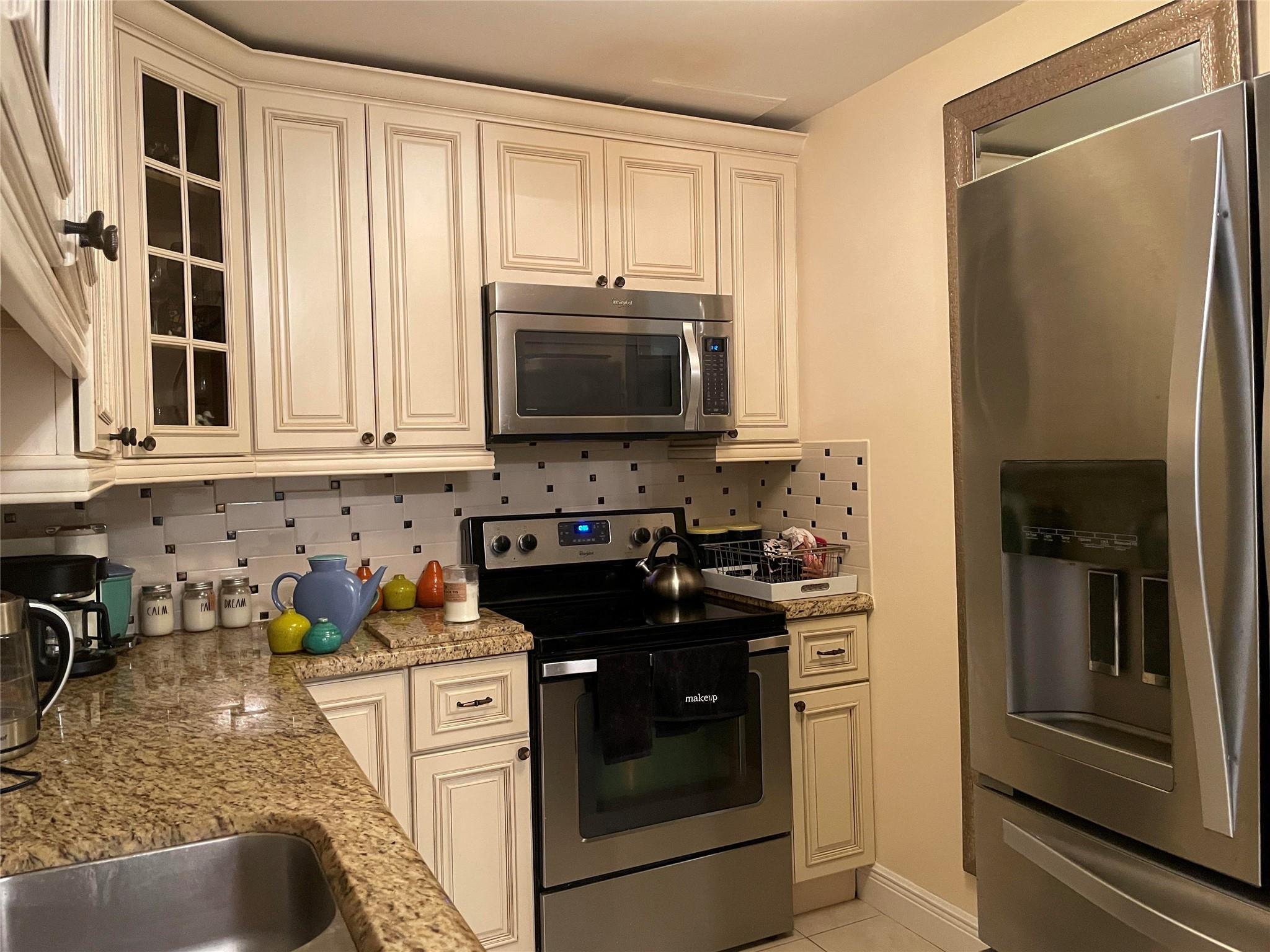 Bay Colony Club Condo - Residential Lease