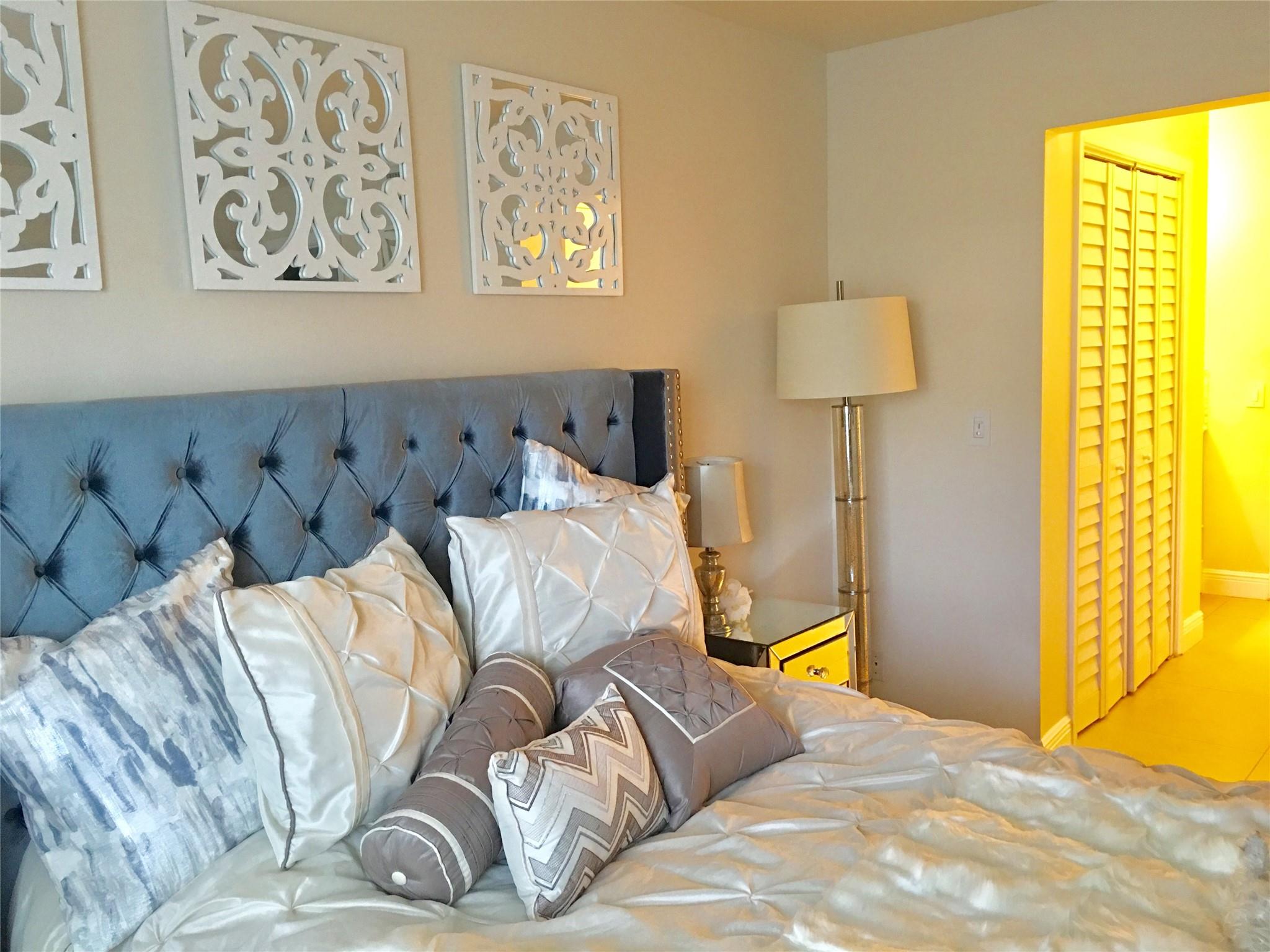 Bay Colony Club Condo - Residential Lease