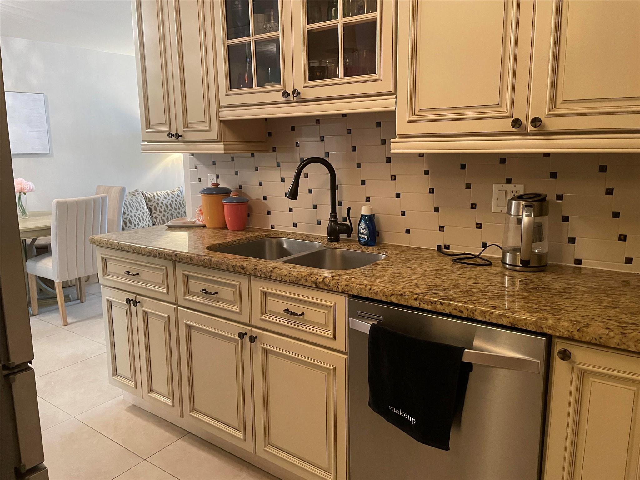 Bay Colony Club Condo - Residential Lease