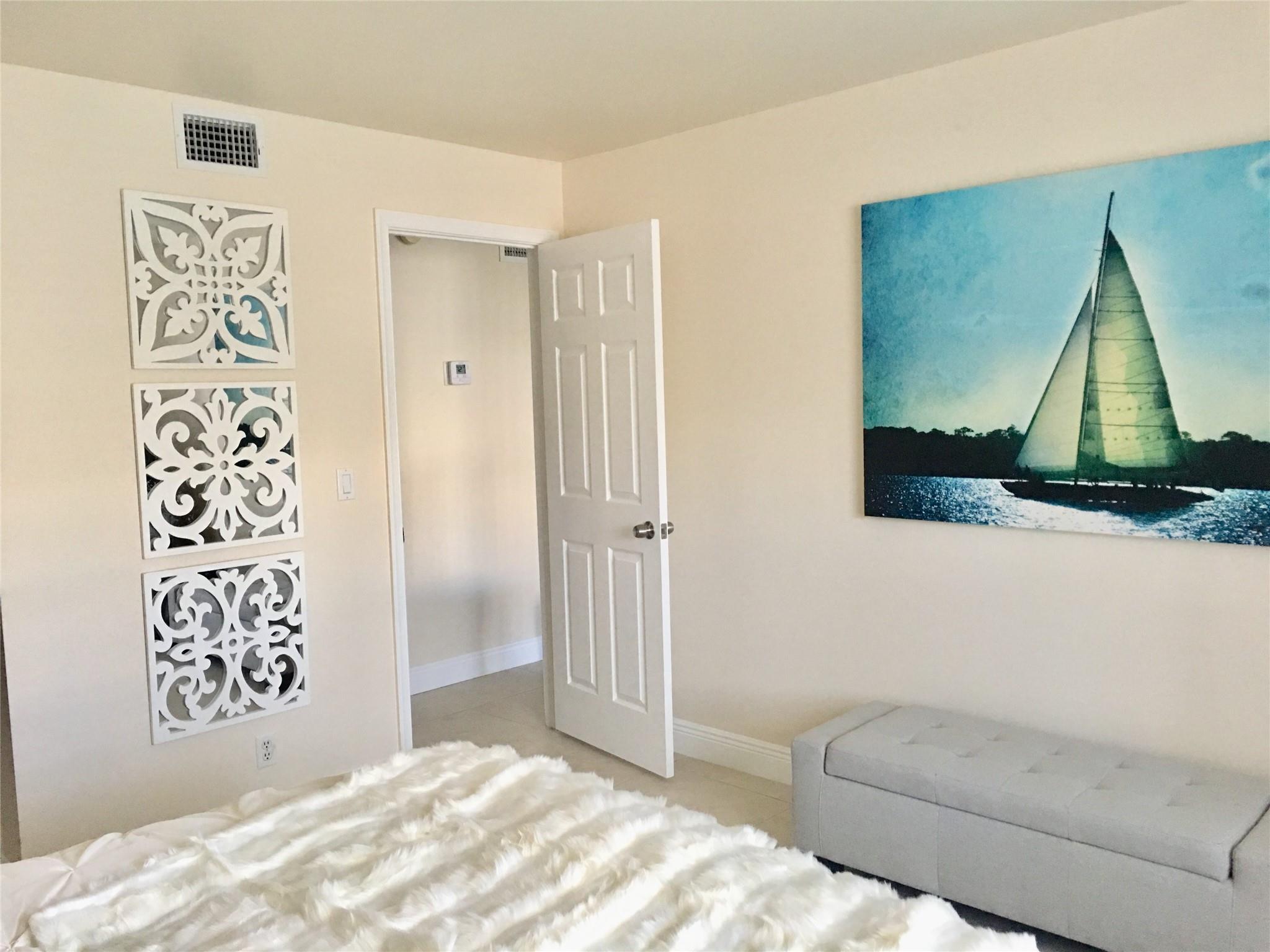 Bay Colony Club Condo - Residential Lease