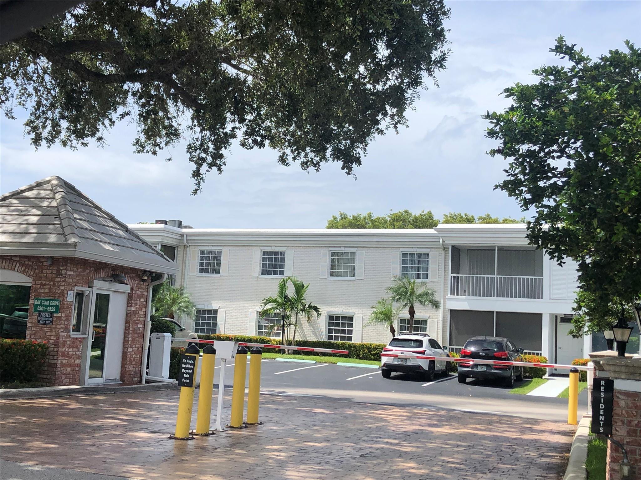 Bay Colony Club Condo - Residential Lease