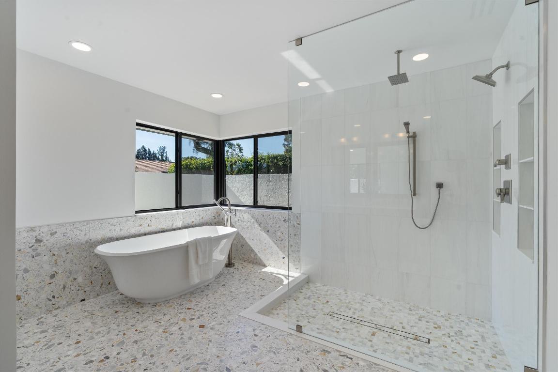 PINE TREE GOLF CLUB - Residential