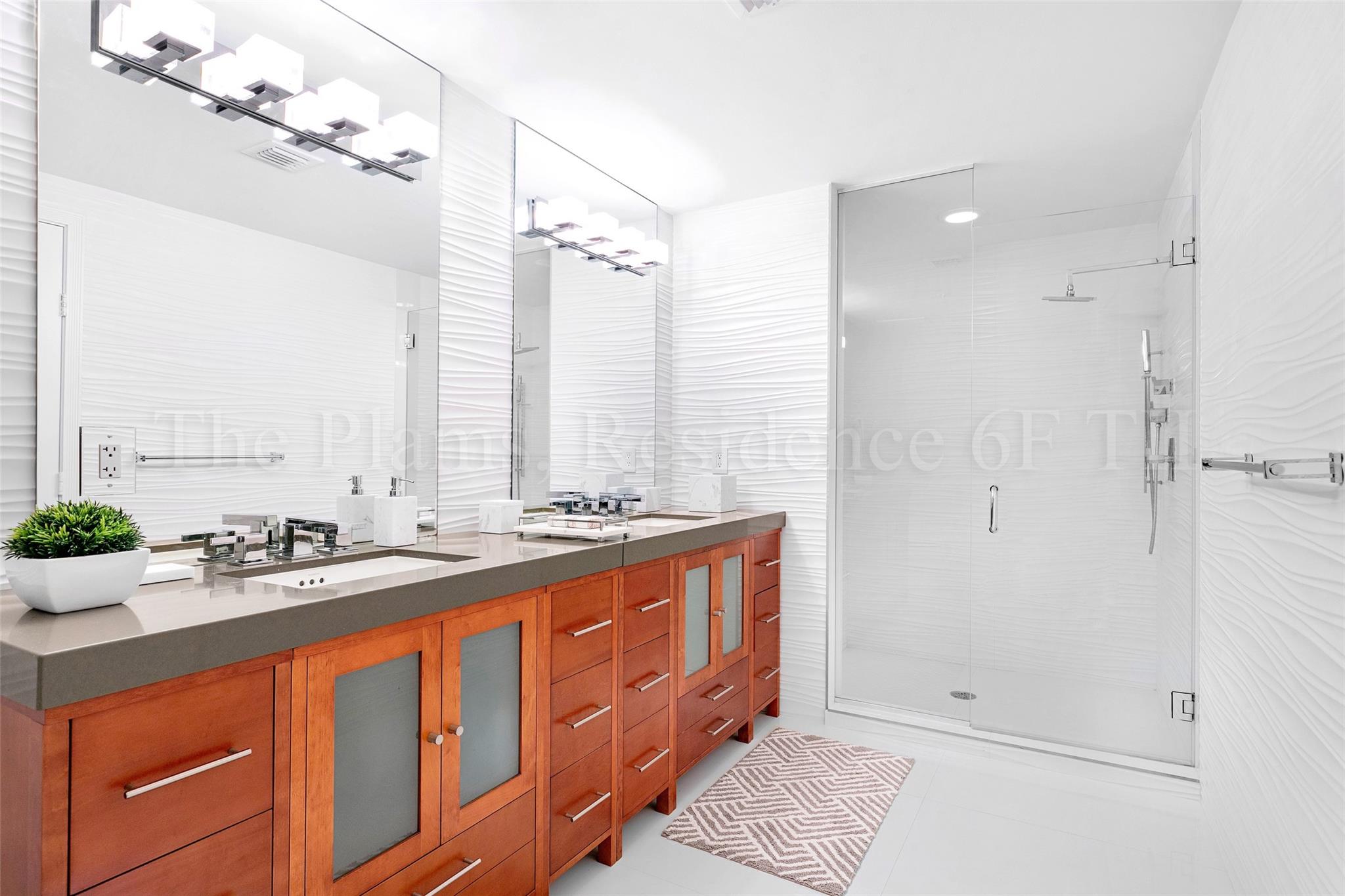 The Palms Tower Two Condo - Residential Lease