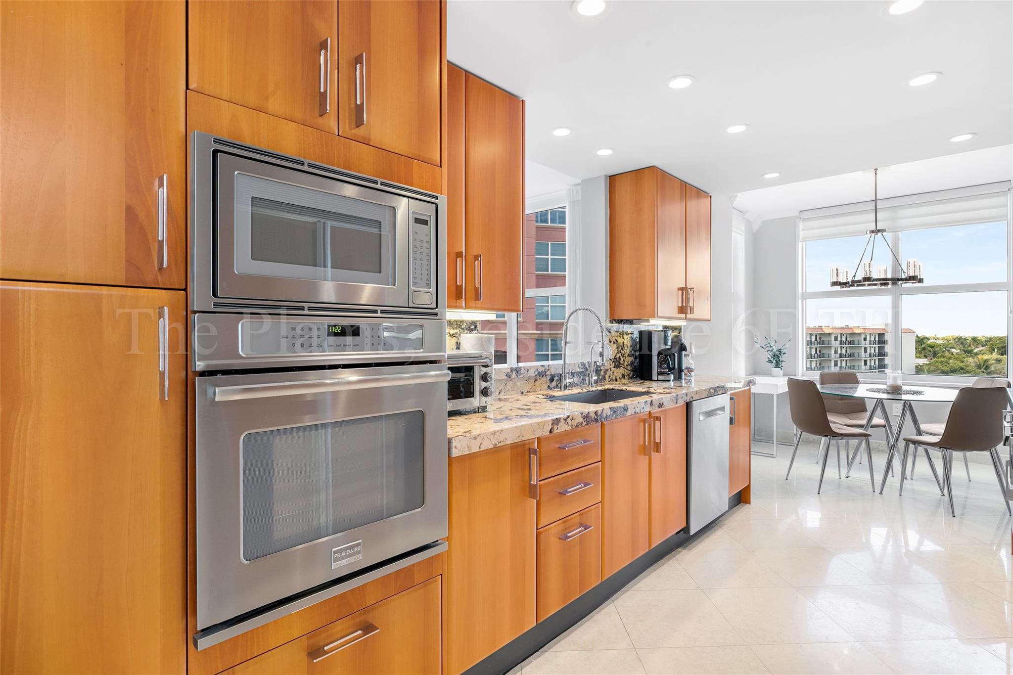 The Palms Tower Two Condo - Residential Lease