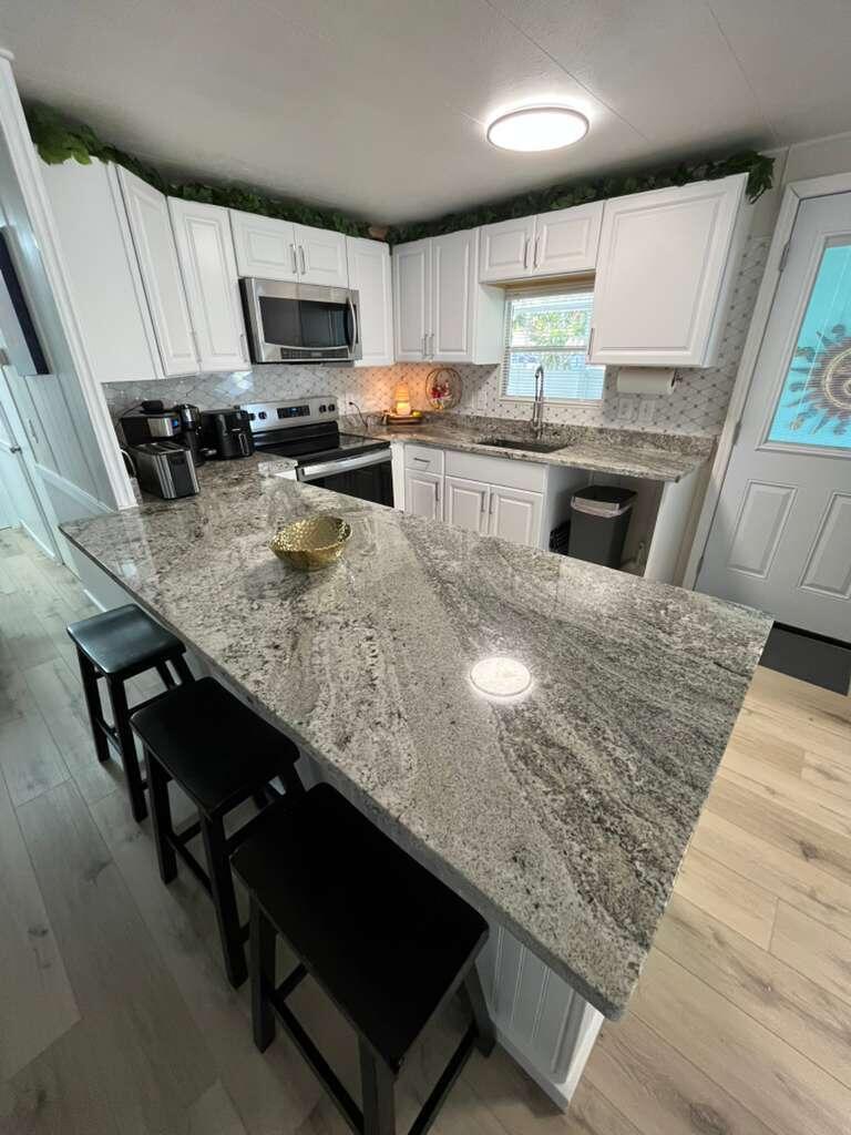 COMMONWEALTH MOBILE ESTATES - Residential