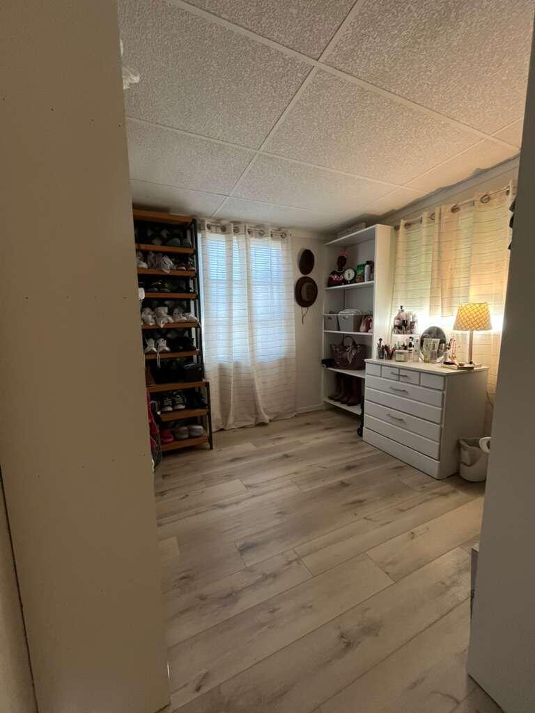 COMMONWEALTH MOBILE ESTATES - Residential