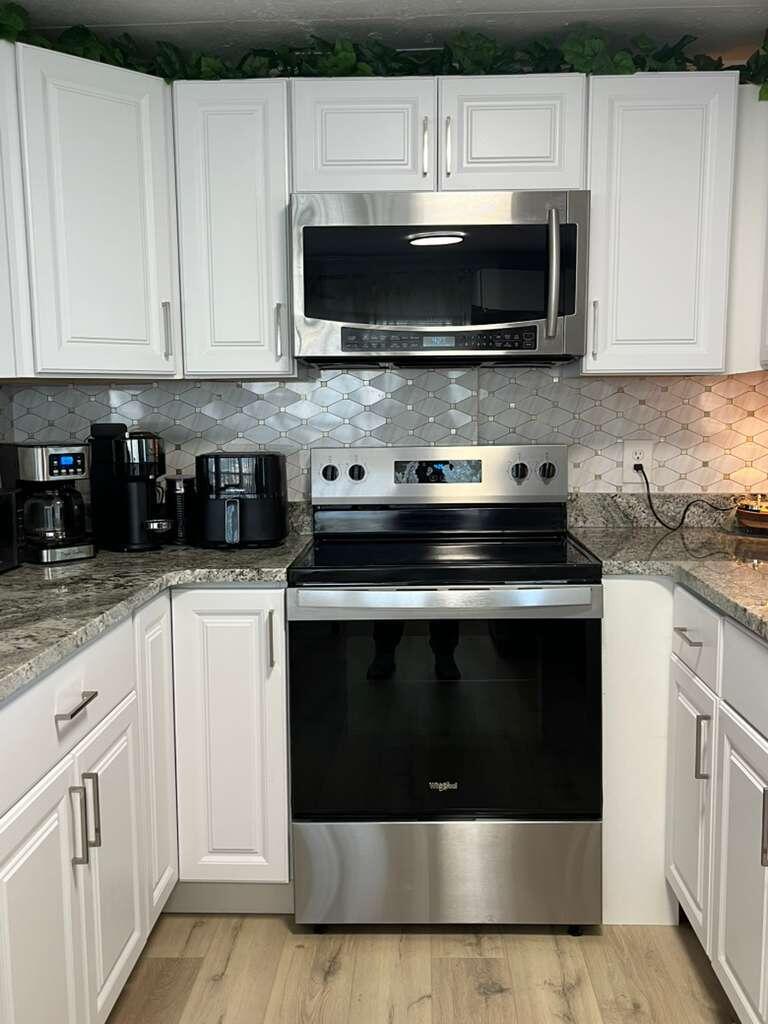 COMMONWEALTH MOBILE ESTATES - Residential