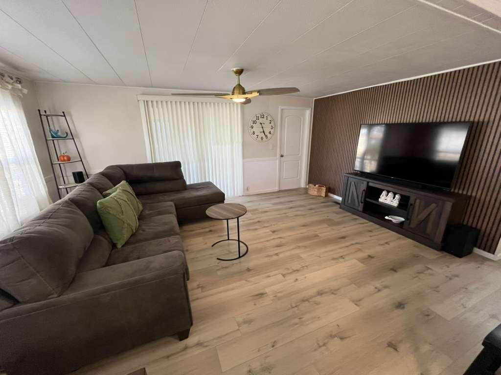 COMMONWEALTH MOBILE ESTATES - Residential