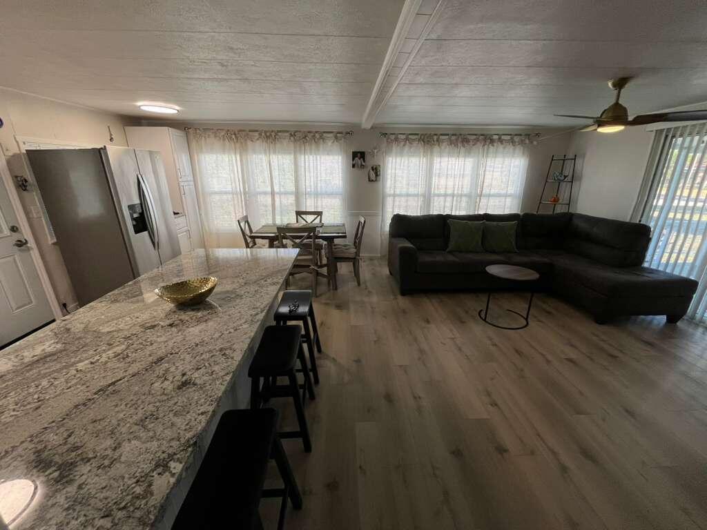 COMMONWEALTH MOBILE ESTATES - Residential