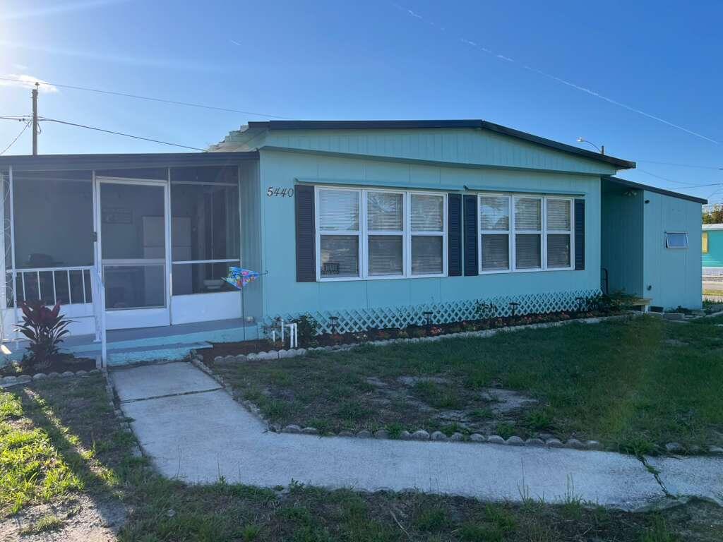 COMMONWEALTH MOBILE ESTATES - Residential