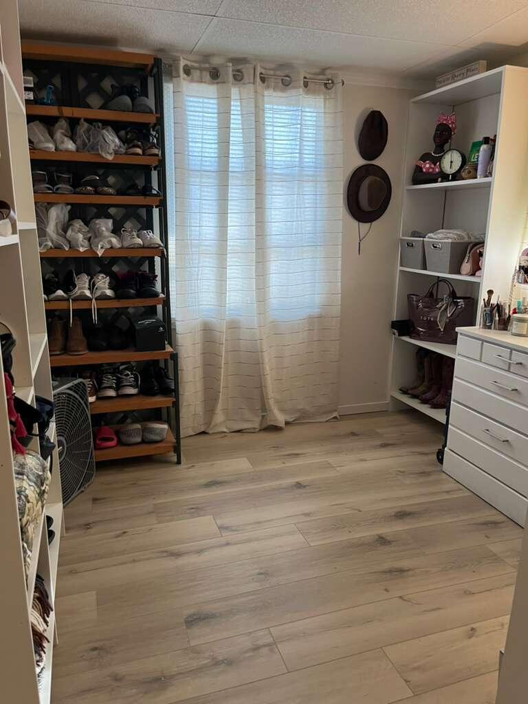 COMMONWEALTH MOBILE ESTATES - Residential