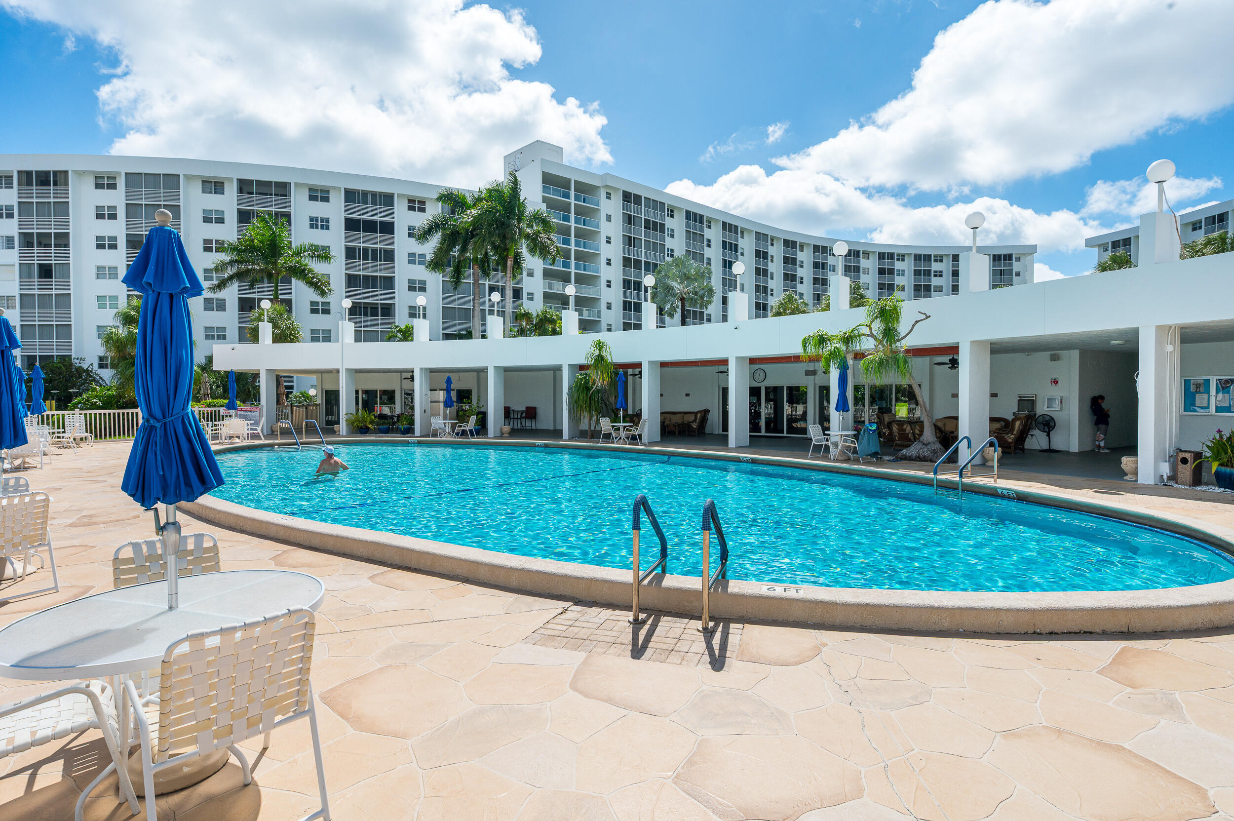 GARDEN-AIRE VILLAGE - Residential