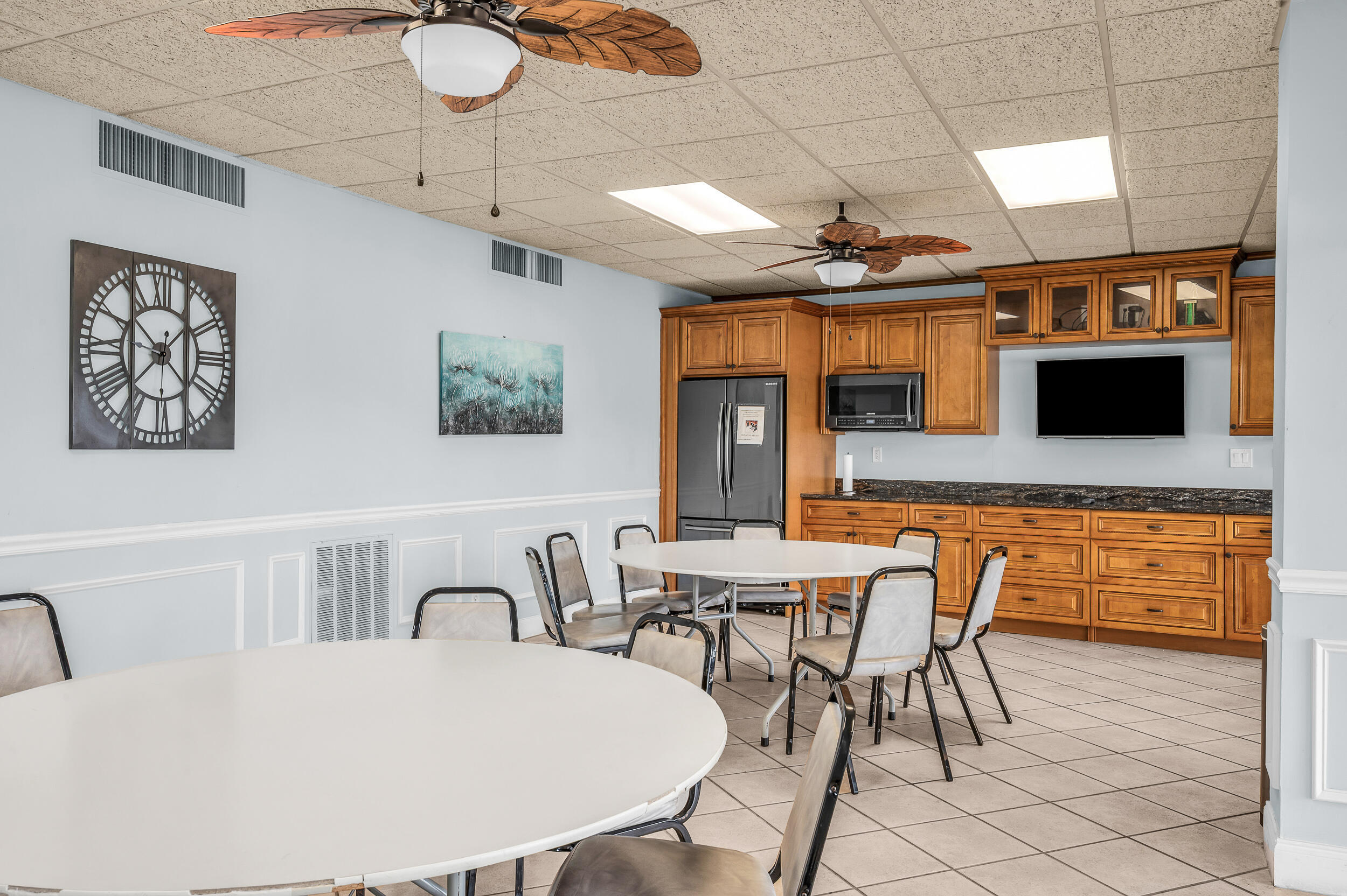 GARDEN-AIRE VILLAGE - Residential