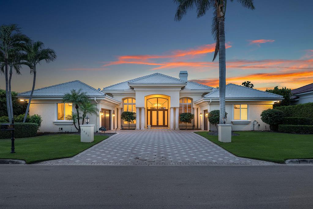 ROYAL PALM YACHT & COUNTRY CLUB - Residential