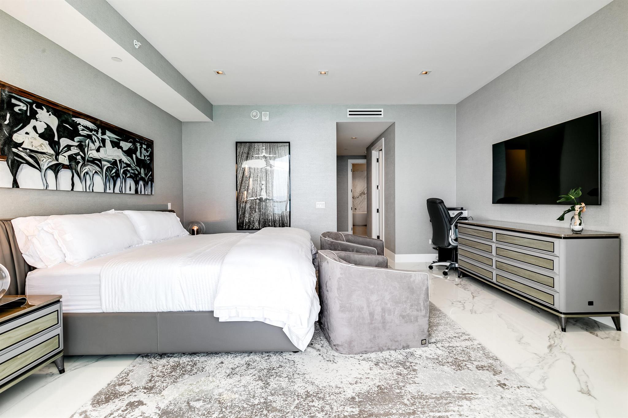 Turnberry Ocean Club - Residential