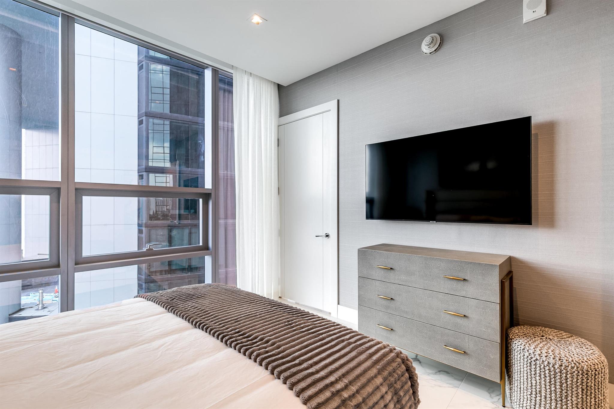 Turnberry Ocean Club - Residential