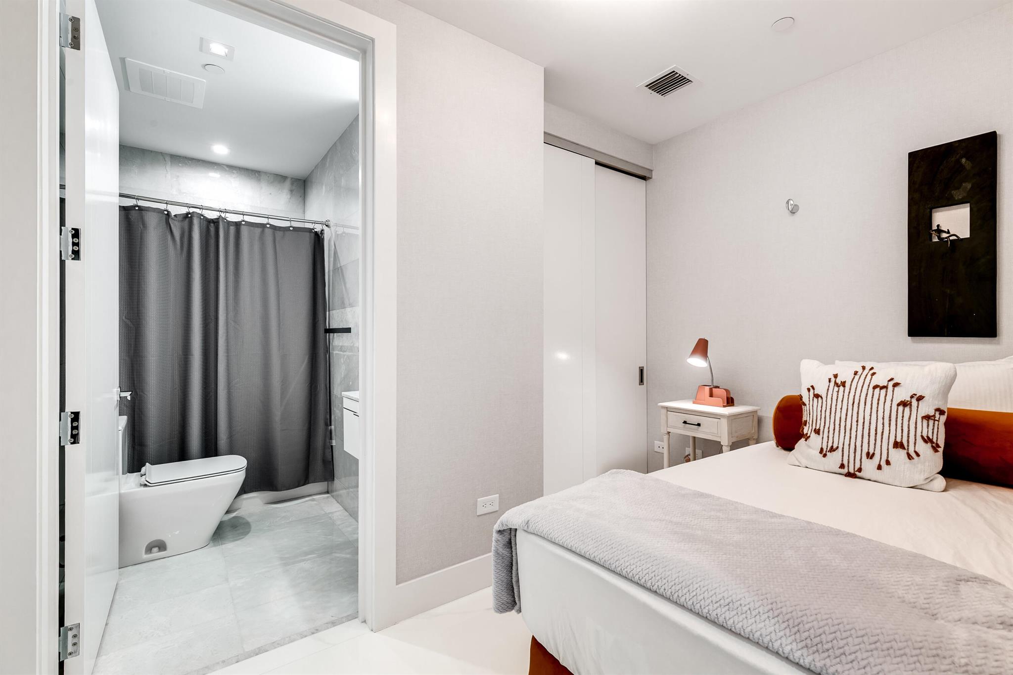 Turnberry Ocean Club - Residential