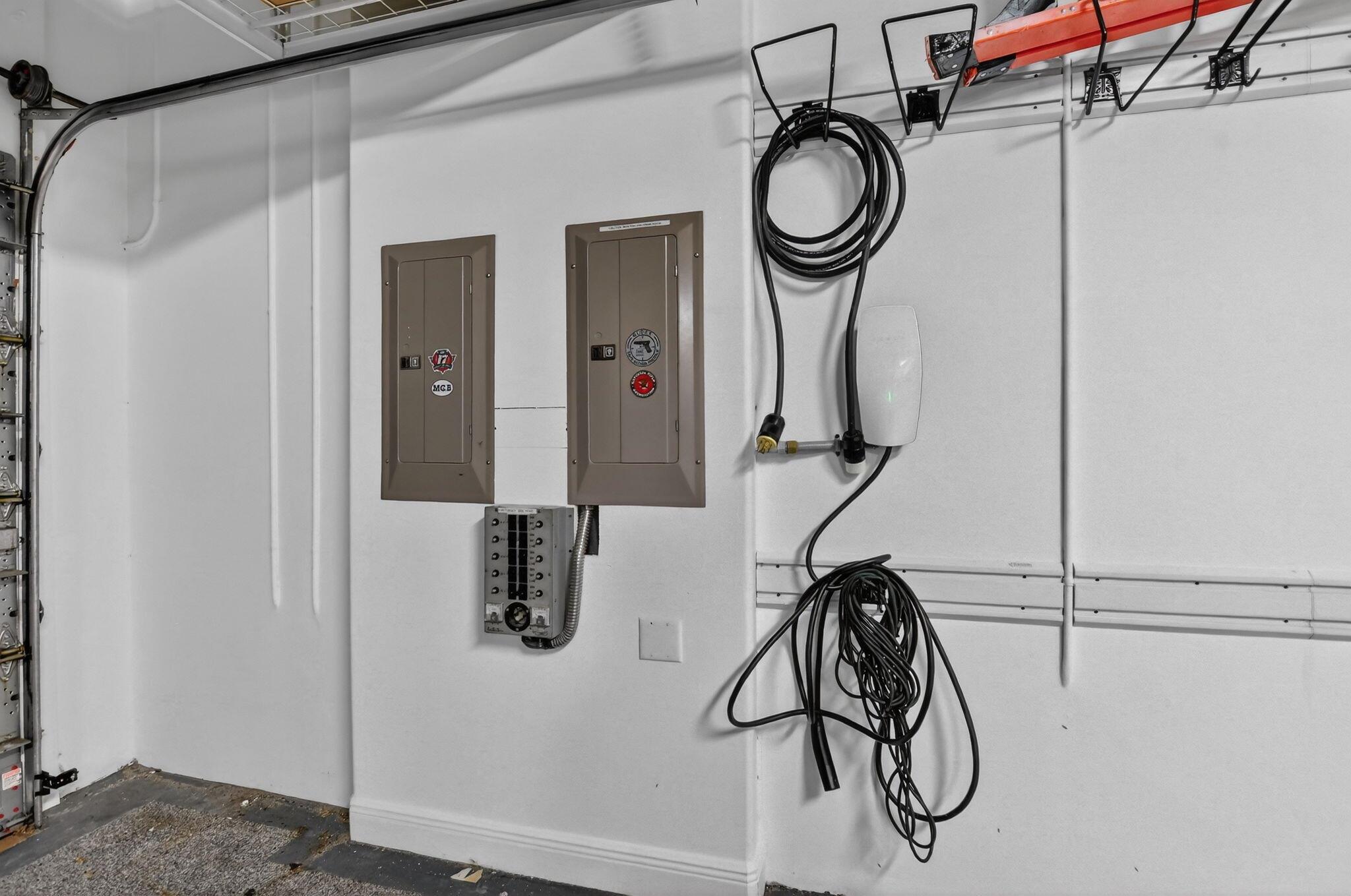 Mizner Country Club - Residential