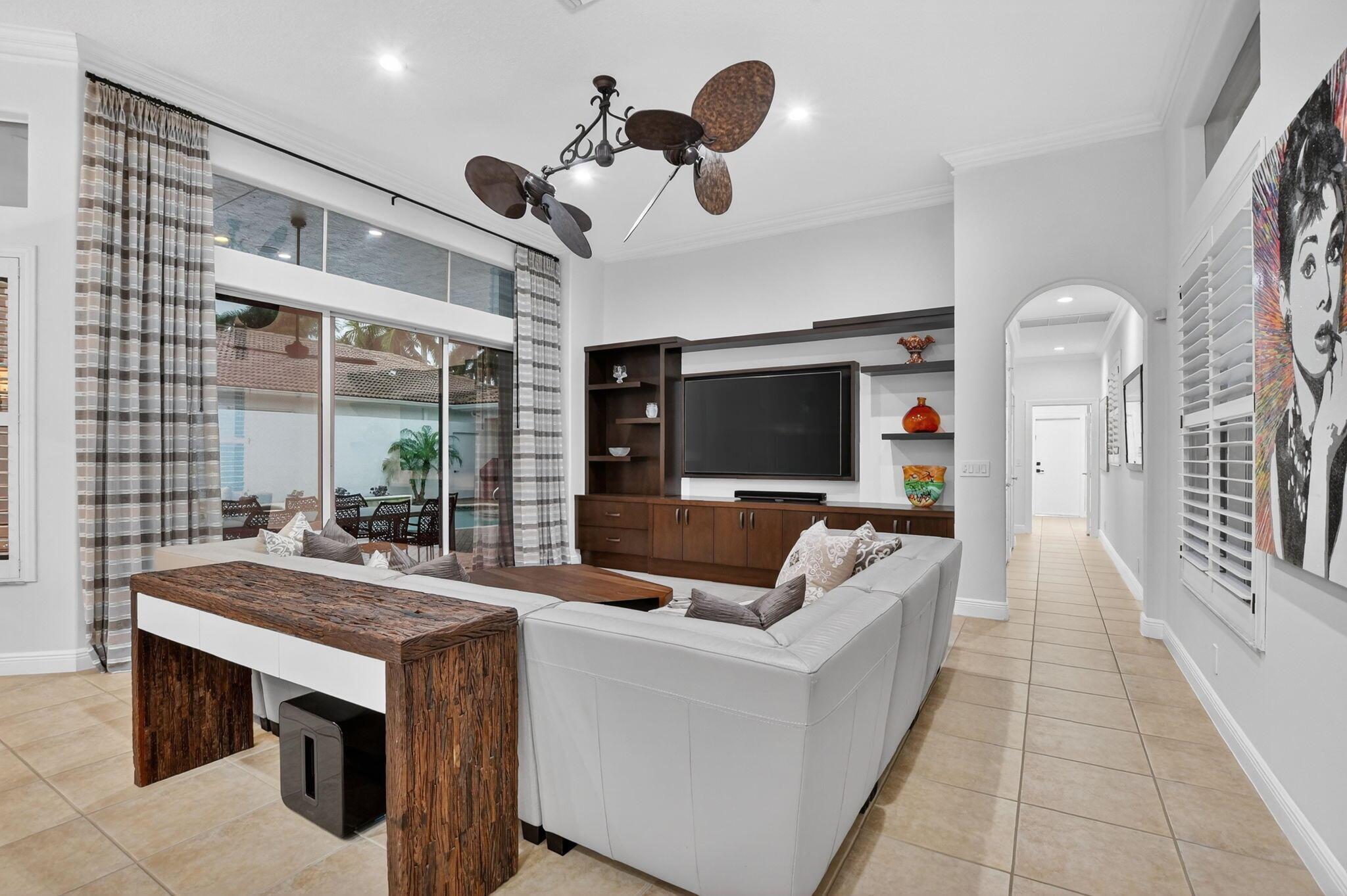 Mizner Country Club - Residential