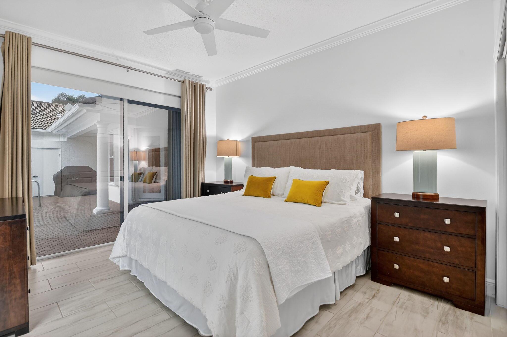 Mizner Country Club - Residential