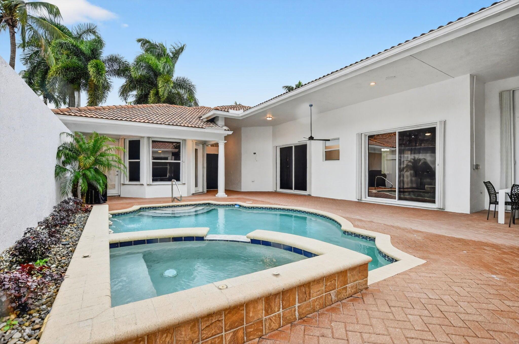 Mizner Country Club - Residential